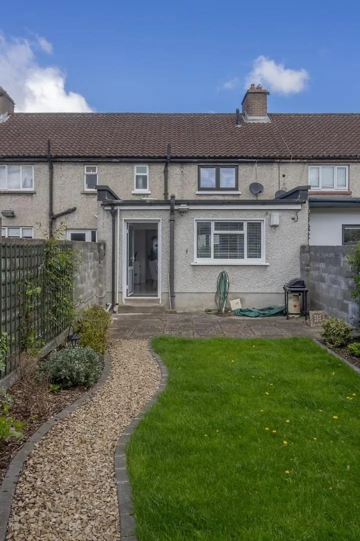 Hotel Guestready - Charming House In Drimnagh Dublino